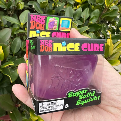Needoh Nice Cube Antistress Sensoriale, Giocattolo per Ansia E Concentrazione, Cubo Sensoriale Da Scrivania per Adulti E Bambini